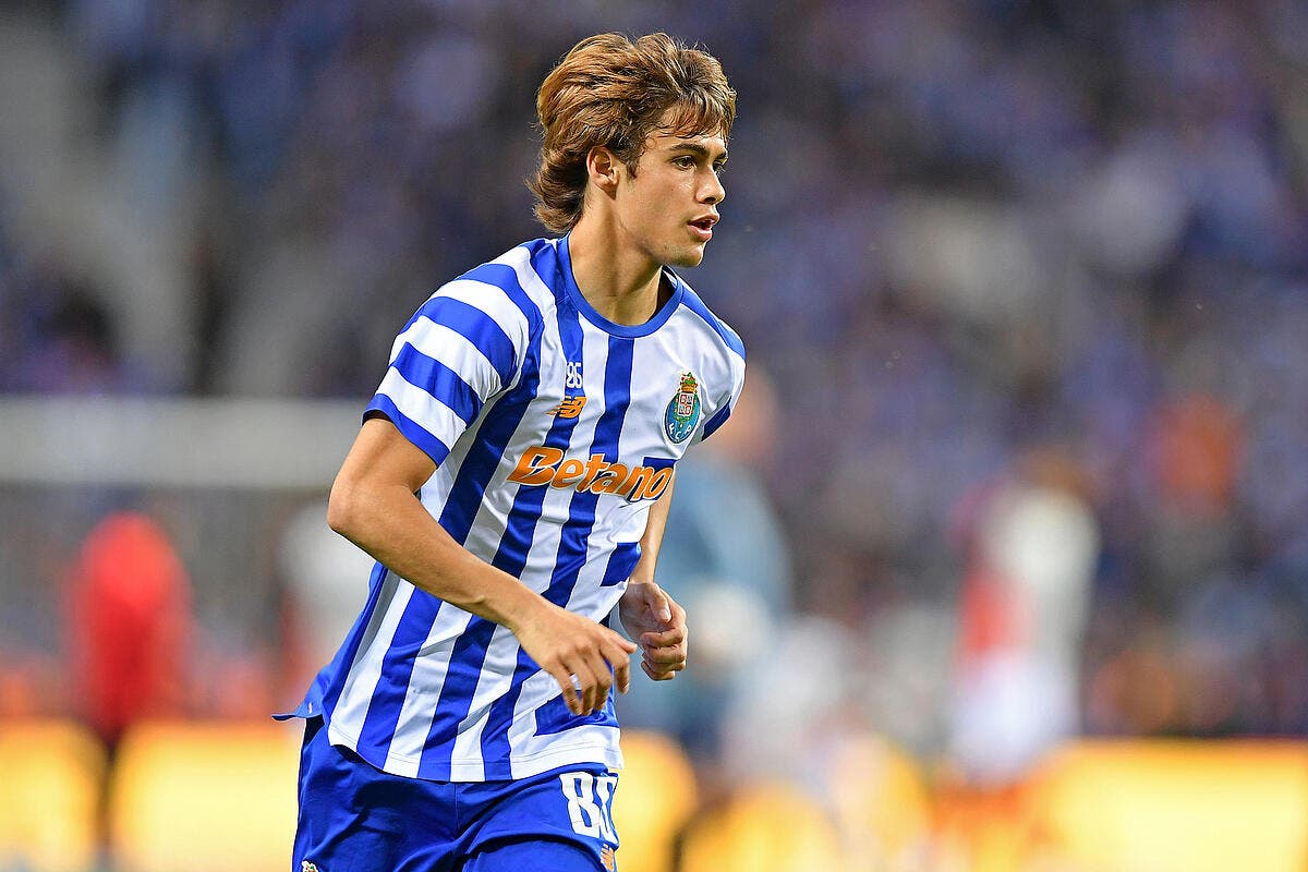 Le PSG prêt à signer le jeune prodige portugais Rodrigo Mora