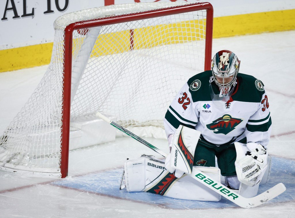 Les Flames mettent fin aux espoirs des Wild en playoffs