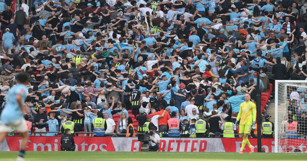 Les fans de Manchester City critiquent l-horaire du final de la FA Cup