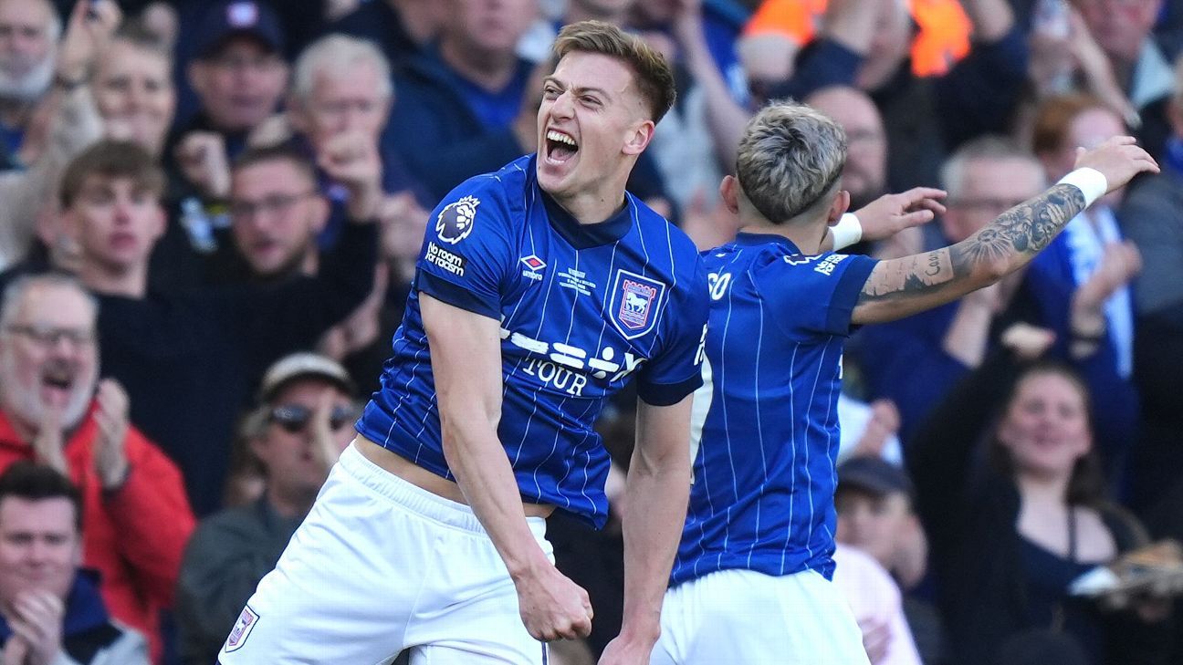 Liam Delap choisit entre Chelsea et Manchester United