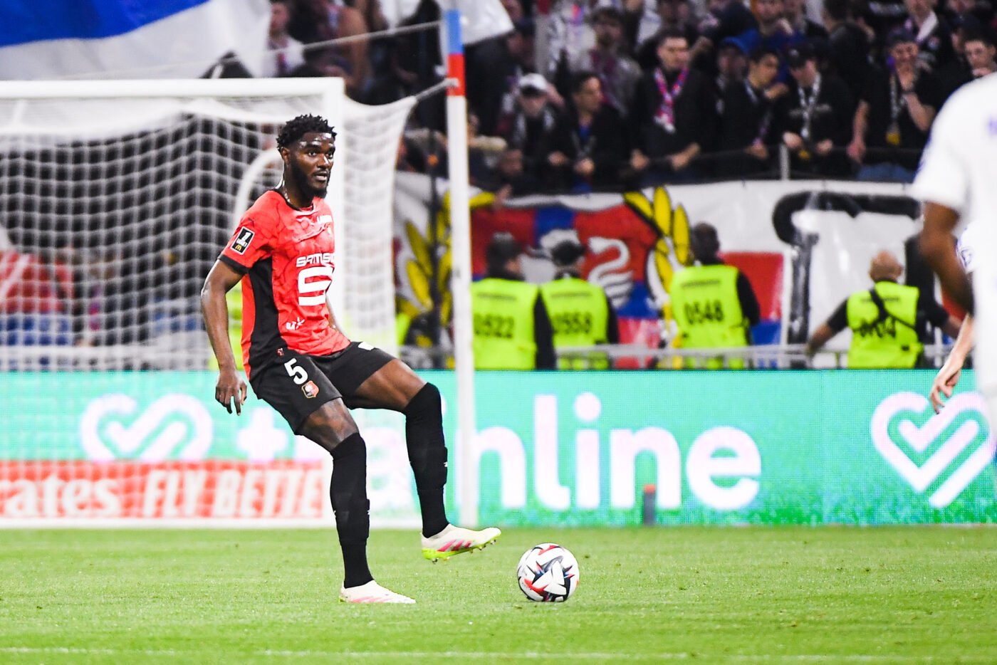 Lilian Brassier - son parcours et retour au Stade rennais dévoilés