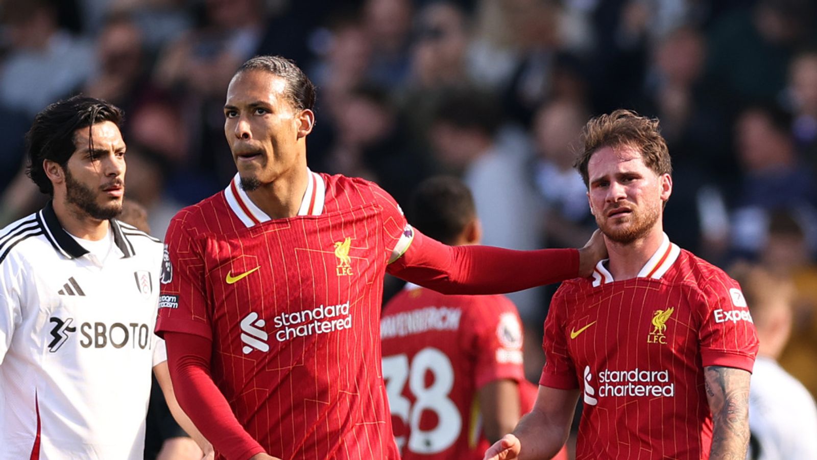 Liverpool s-incline face à Fulham - première défaite en Premier League