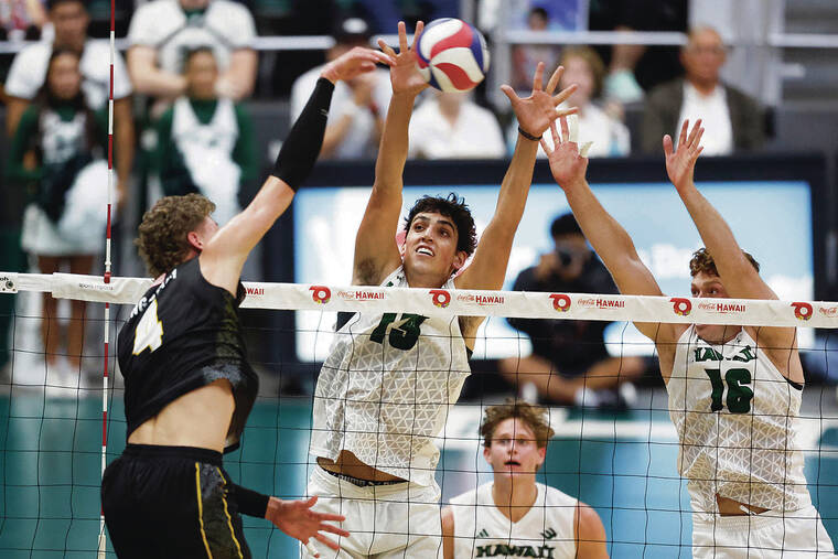 Long Beach State triomphe face à Hawaii en volley-ball