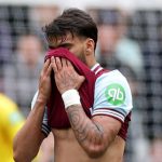 Lucas Paqueta ému après un carton jaune lors de West Ham vs Tottenham