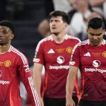 Manchester United - Neville recommande un changement radical cet été