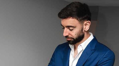 Manchester United dévoile ses costumes Paul Smith pour la finale Europa League