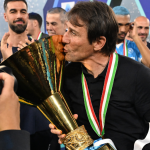 Napoli doit agir vite pour remplacer Conte avant l-été