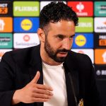 Neville critique durament Amorim et Shaw après Man United