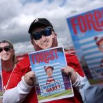 Neville interdit au City Ground - tensions à Nottingham Forest