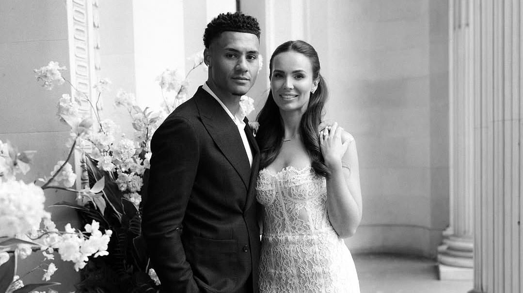 Ollie Watkins épouse Ellie Alderson lors d’un mariage somptueux