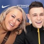 Phil Foden défend sa mère face aux chants des fans de Manchester United
