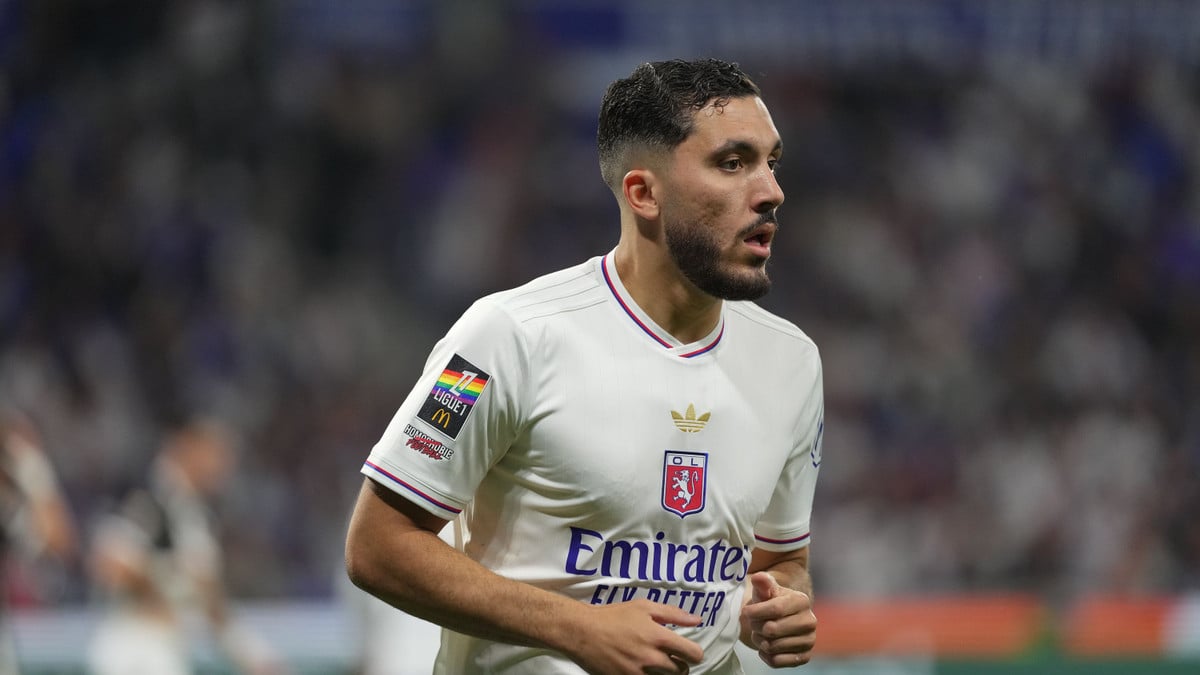 Rayan Cherki choisit la France - réaction de Gouiri 🇫🇷⚽