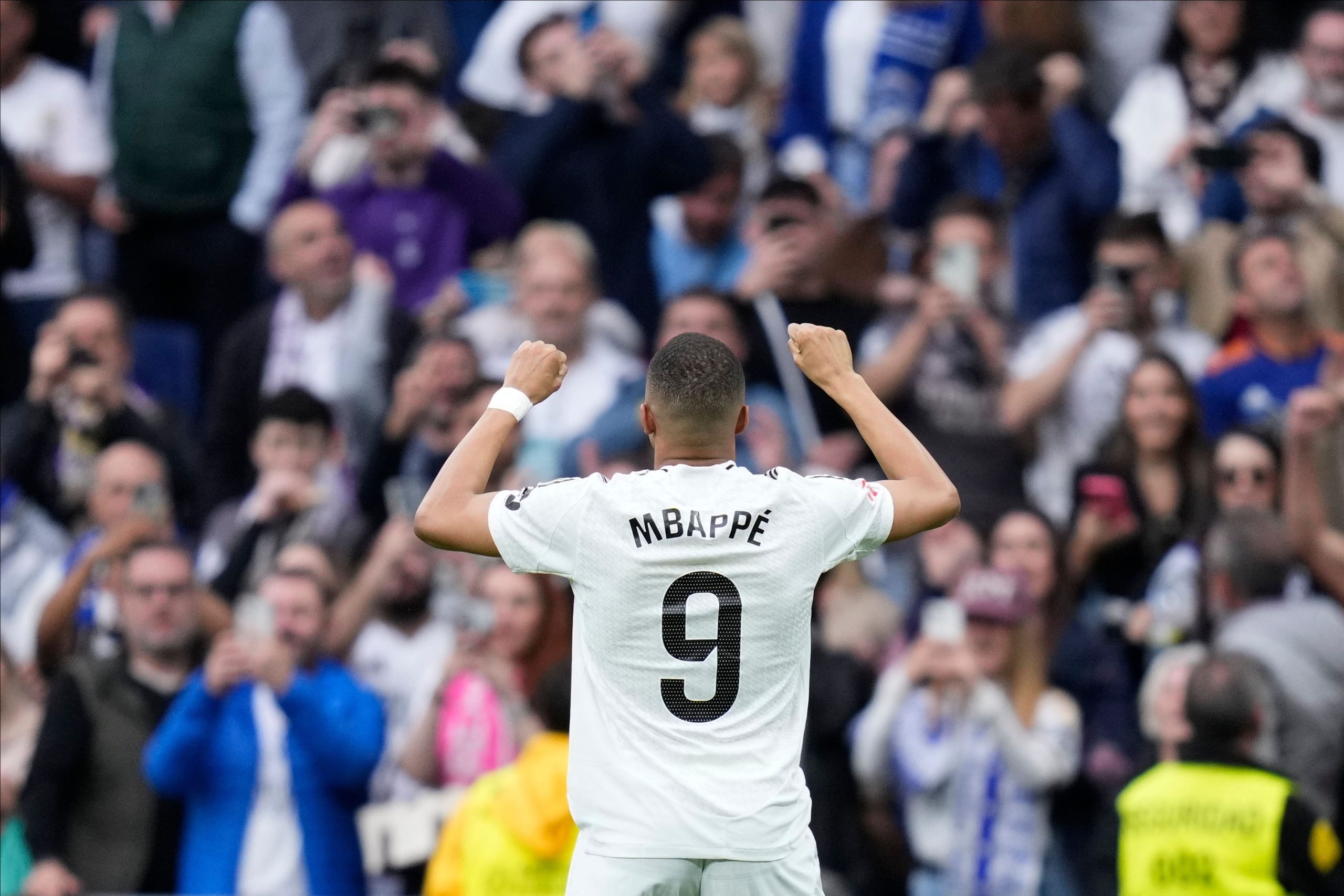 Real Madrid prêt à tout pour Saliba- Arsenal riposte