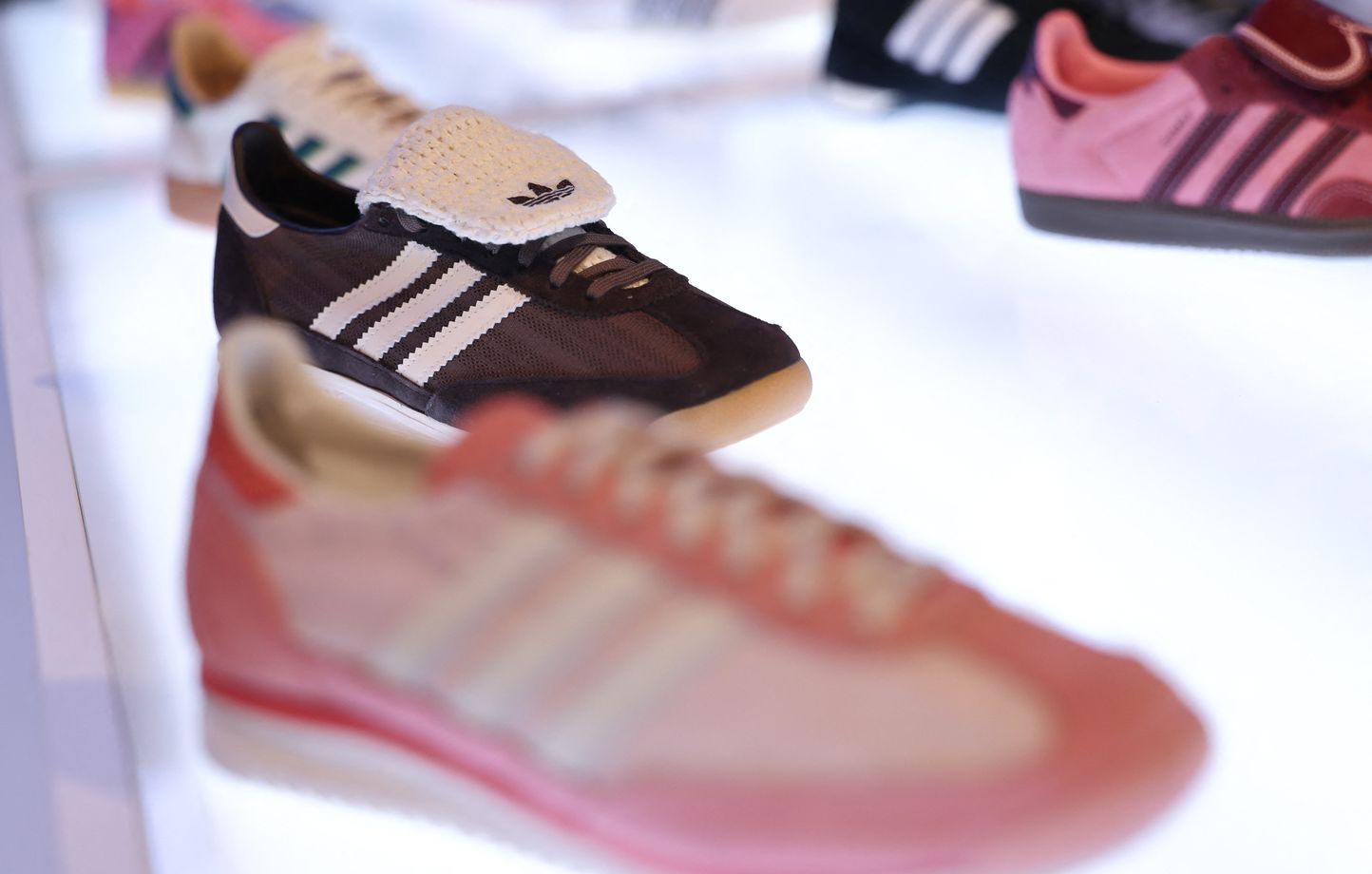 Rivalité Puma vs Adidas - Une série à ne pas manquer !