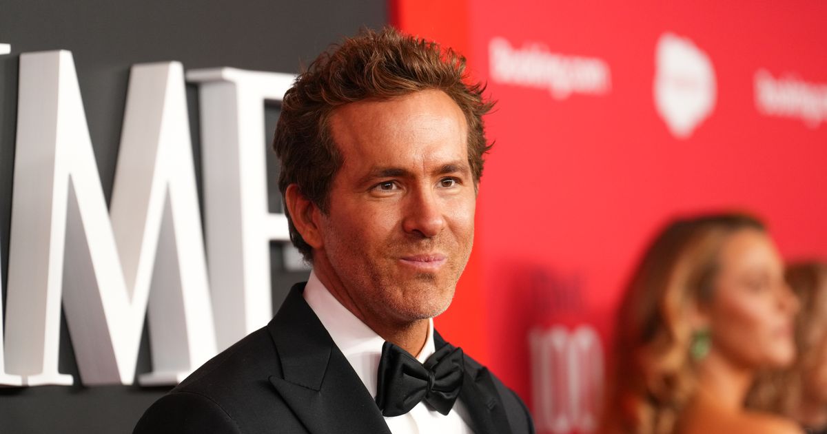 Ryan Reynolds révèle l-intérêt de célébrités pour Wrexham