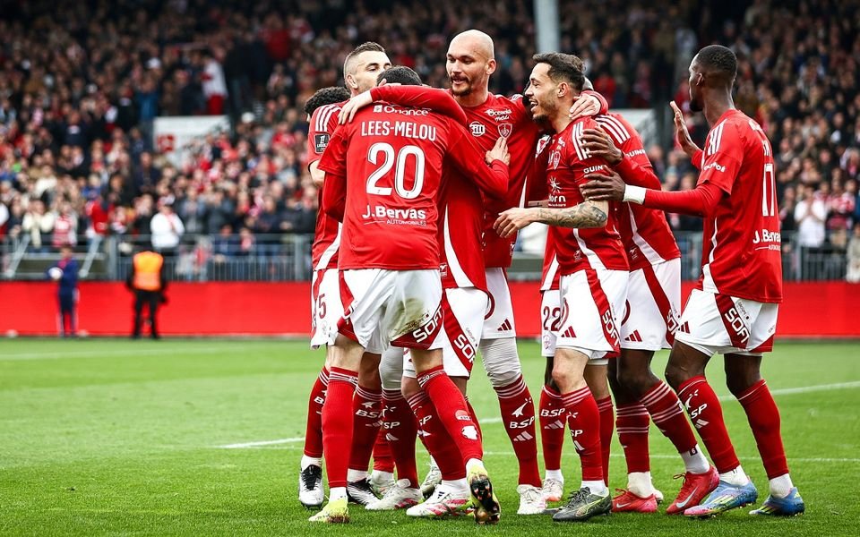 Stade Brestois - un top 10 de Ligue 1 historique à décrocher