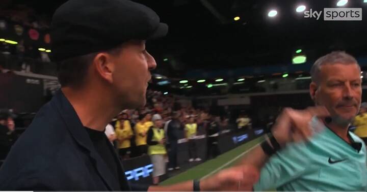 Tension entre John Terry et Mark Clattenburg lors de Baller League UK