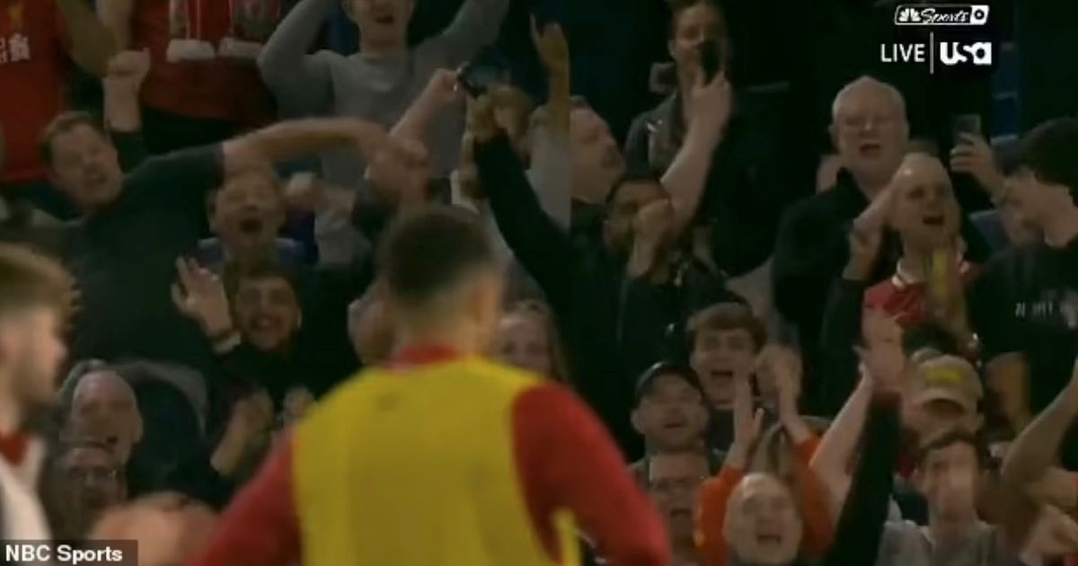 Trent Alexander-Arnold face aux fans de Liverpool après la défaite contre Brighton