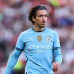 Un homme arrêté après avoir frappé Jack Grealish au derby de Manchester