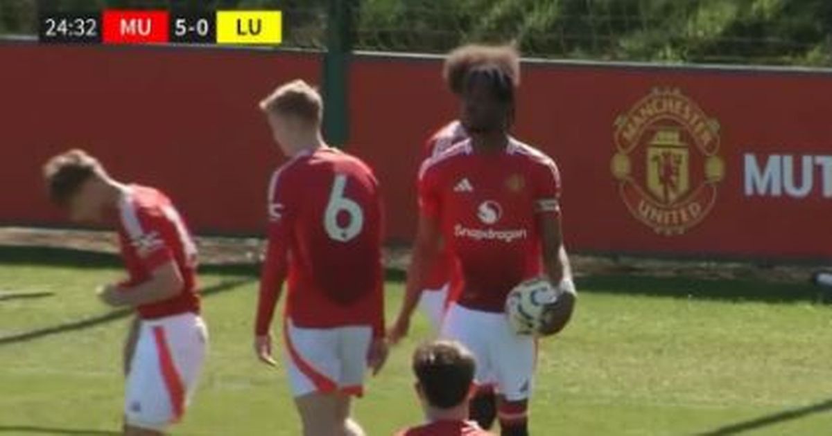 Victor Musa brille avec six buts lors de la victoire de Man Utd U18