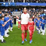 Virgil van Dijk défend l-honneur de Liverpool après la garde d-honneur