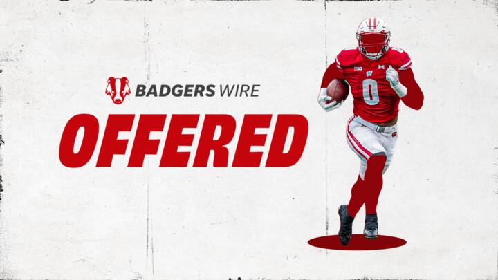 Wisconsin offre une bourse au lineman défensif Arthur Scott 2026