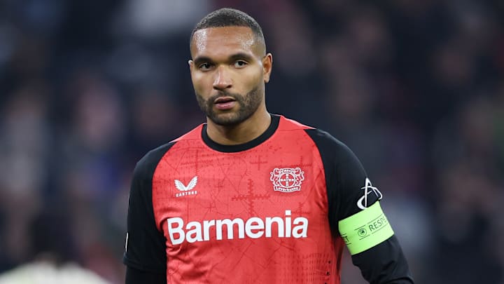 Jonathan Tah est un défenseur central très sollicité