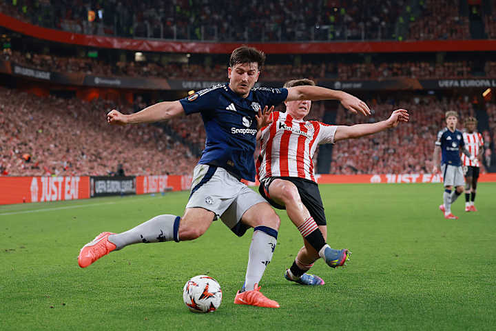 Harry Maguire, Daniel Vivian