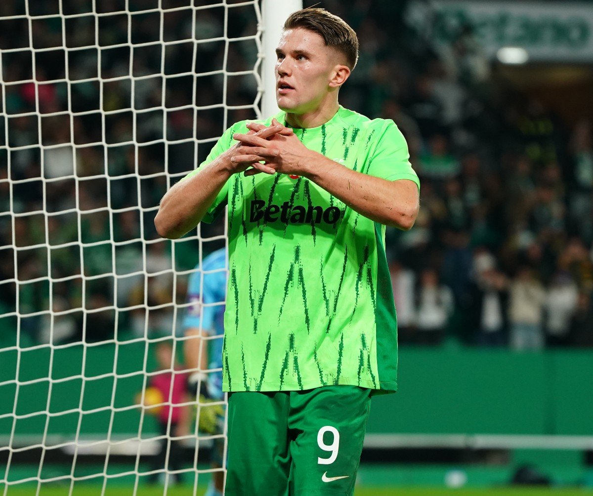 Viktor Gyokeres célèbre un but pour le Sporting