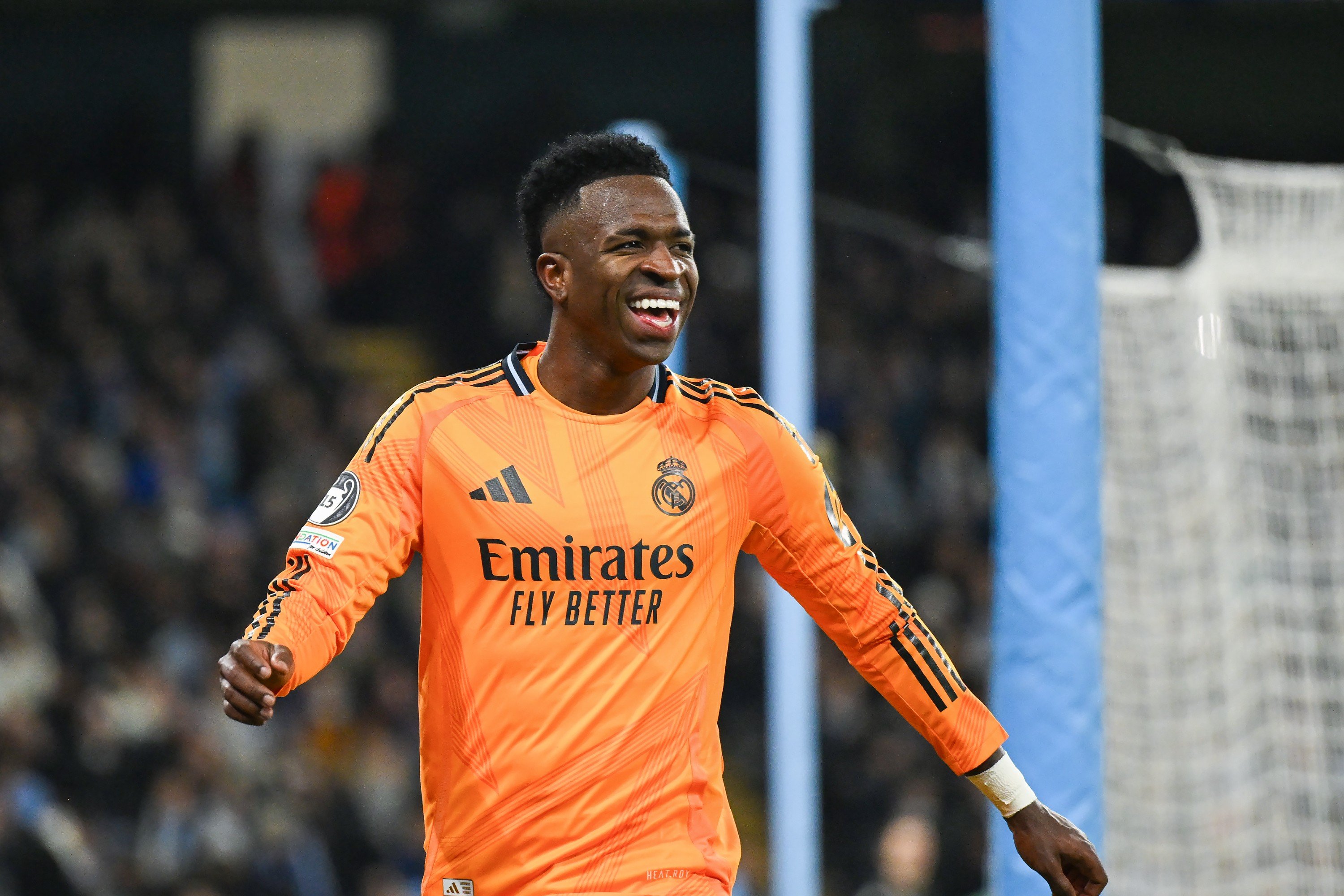 Vinicius Junior de Real Madrid souriant
