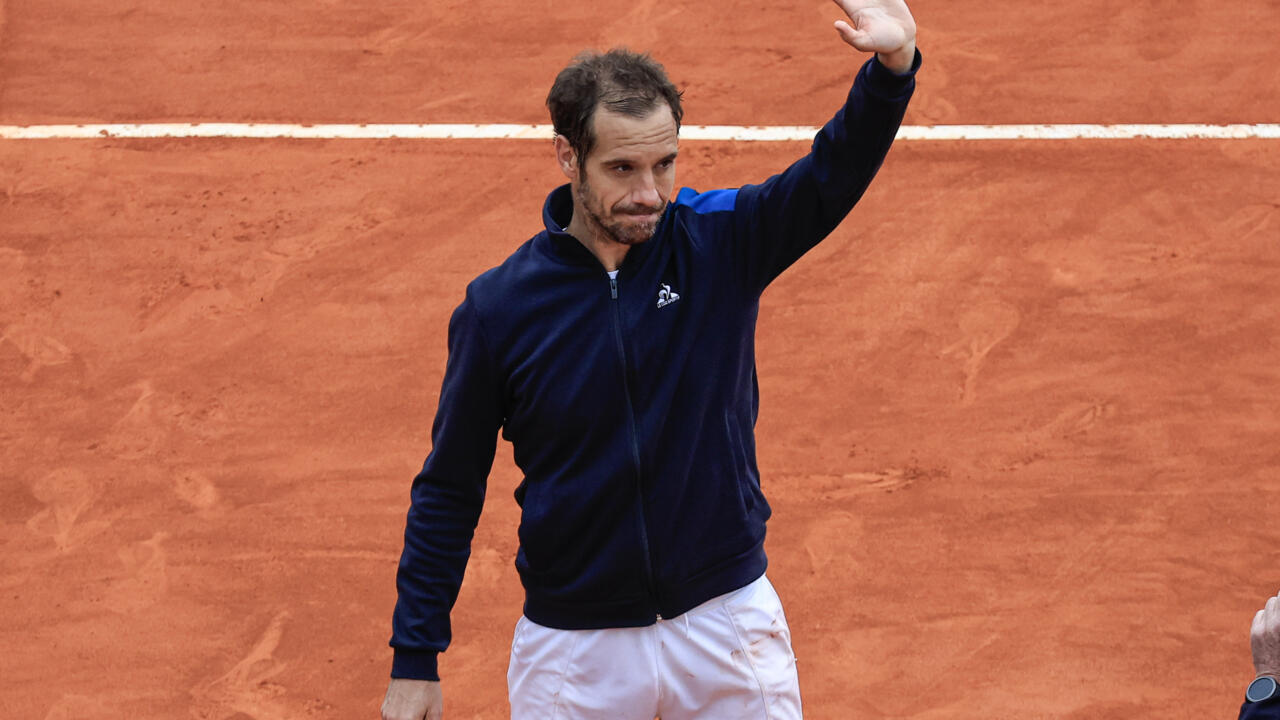 Richard Gasquet salue le public après sa défaite au Masters 1000 de Monte-Carlo