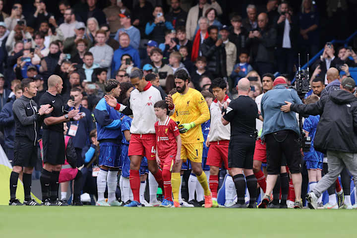 Liverpool's guard of honour