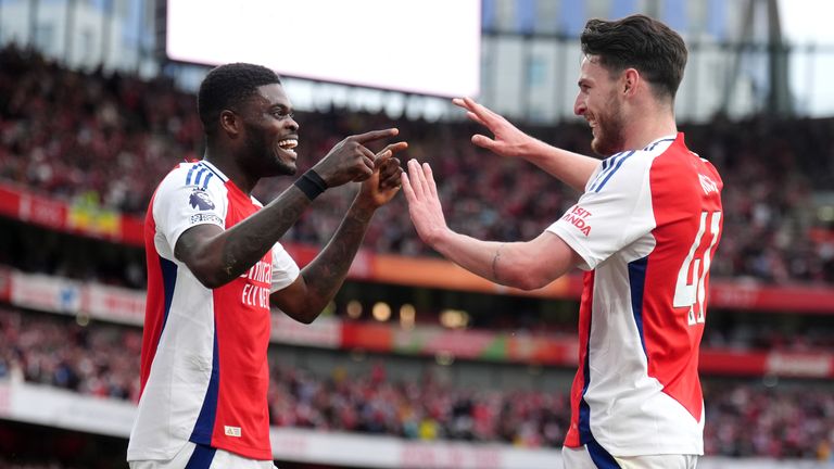 Thomas Partey et Declan Rice lors du match Arsenal vs Brentford