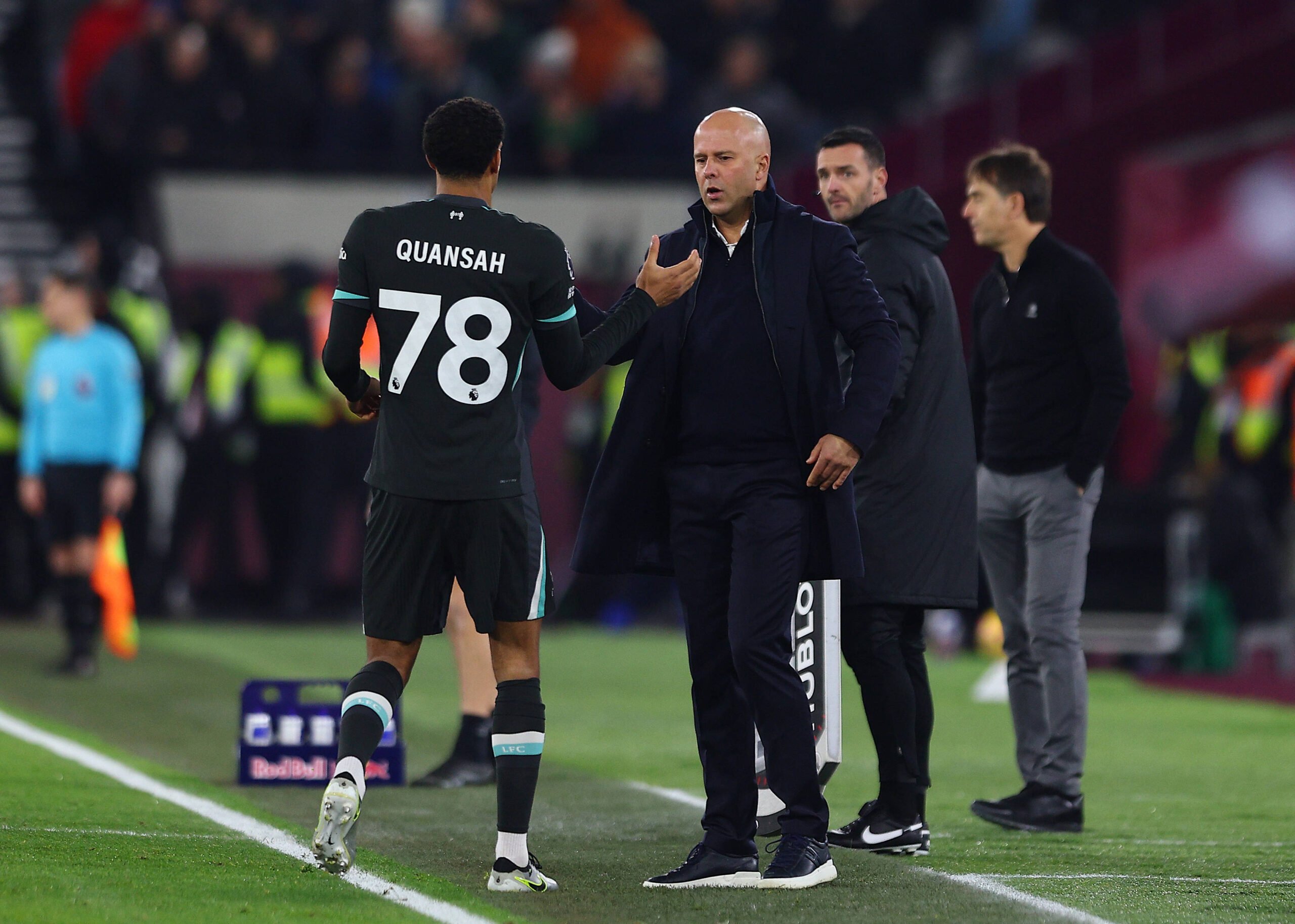 Défenseur Jarell Quansah sous pression