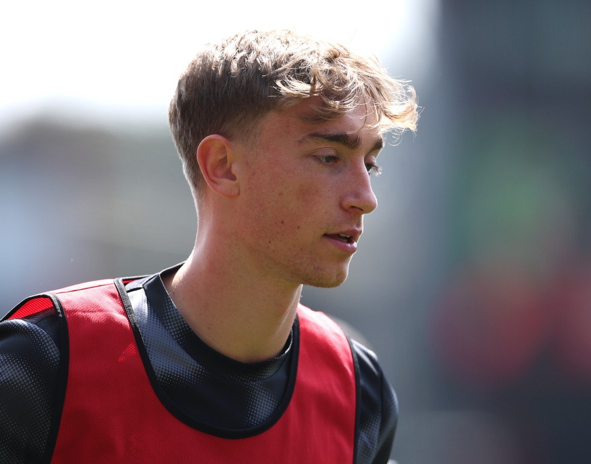 Dean Huijsen en échauffement avec Bournemouth