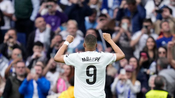 William Saliba en action avec Arsenal