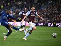 Ousmane Dembélé n’a pas trouvé le chemin des filets, ce mardi soir à Villa Park.