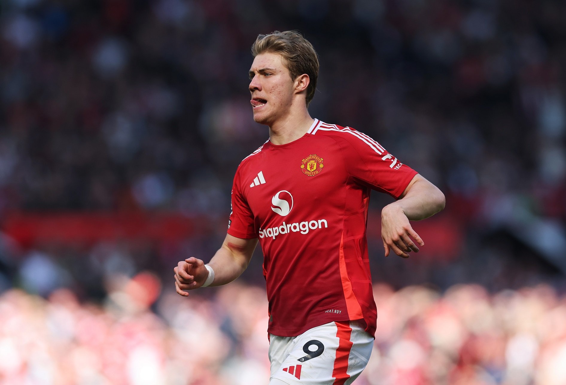 Rasmus Hojlund en action avec Manchester United