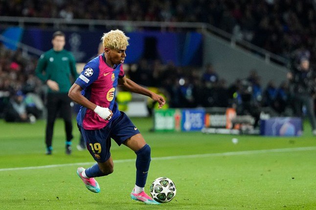 Lamine Yamal pendant le match de Ligue des Champions contre l'Inter Milan
