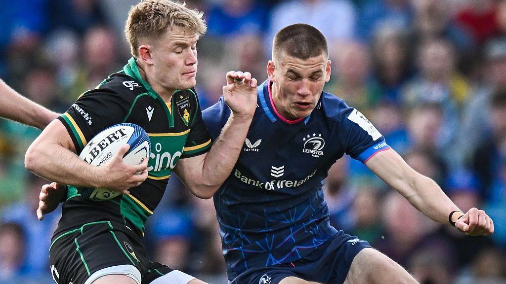 Fin Smith et Sam Prendergast