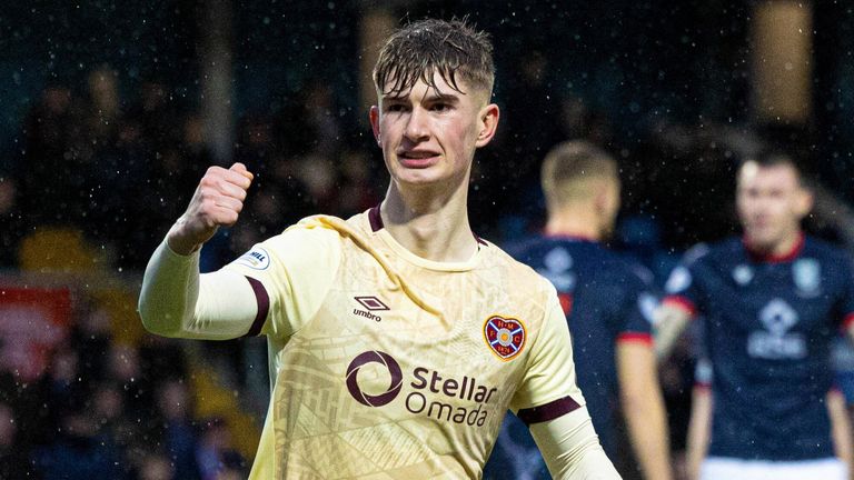 James Wilson célèbre un but avec Hearts