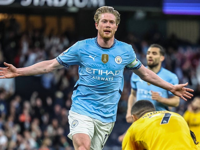 Kevin De Bruyne célèbre avec Manchester City