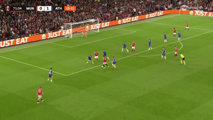 Mason Mount célébrant un but