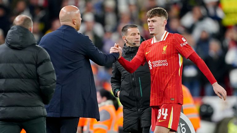 Conor Bradley produit un grand défi face à Kylian Mbappé