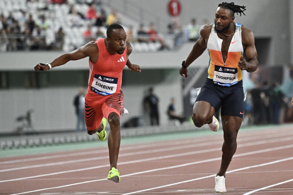 Akani Simbine et Kishane Thompson lors du 100 m du meeting Ligue de diamant de Shanghai/Keqiao (Chine) le 3 mai 2025