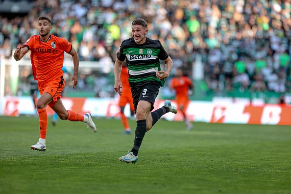 Viktor Gyokeres célébrant un but avec le Sporting