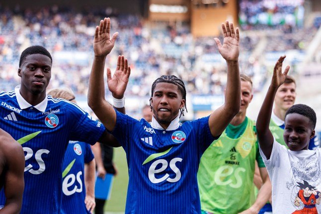 Andrey Santos sous le maillot de Strasbourg face au PSG