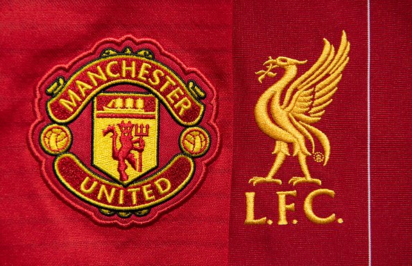 Les blasons de Liverpool et Manchester United