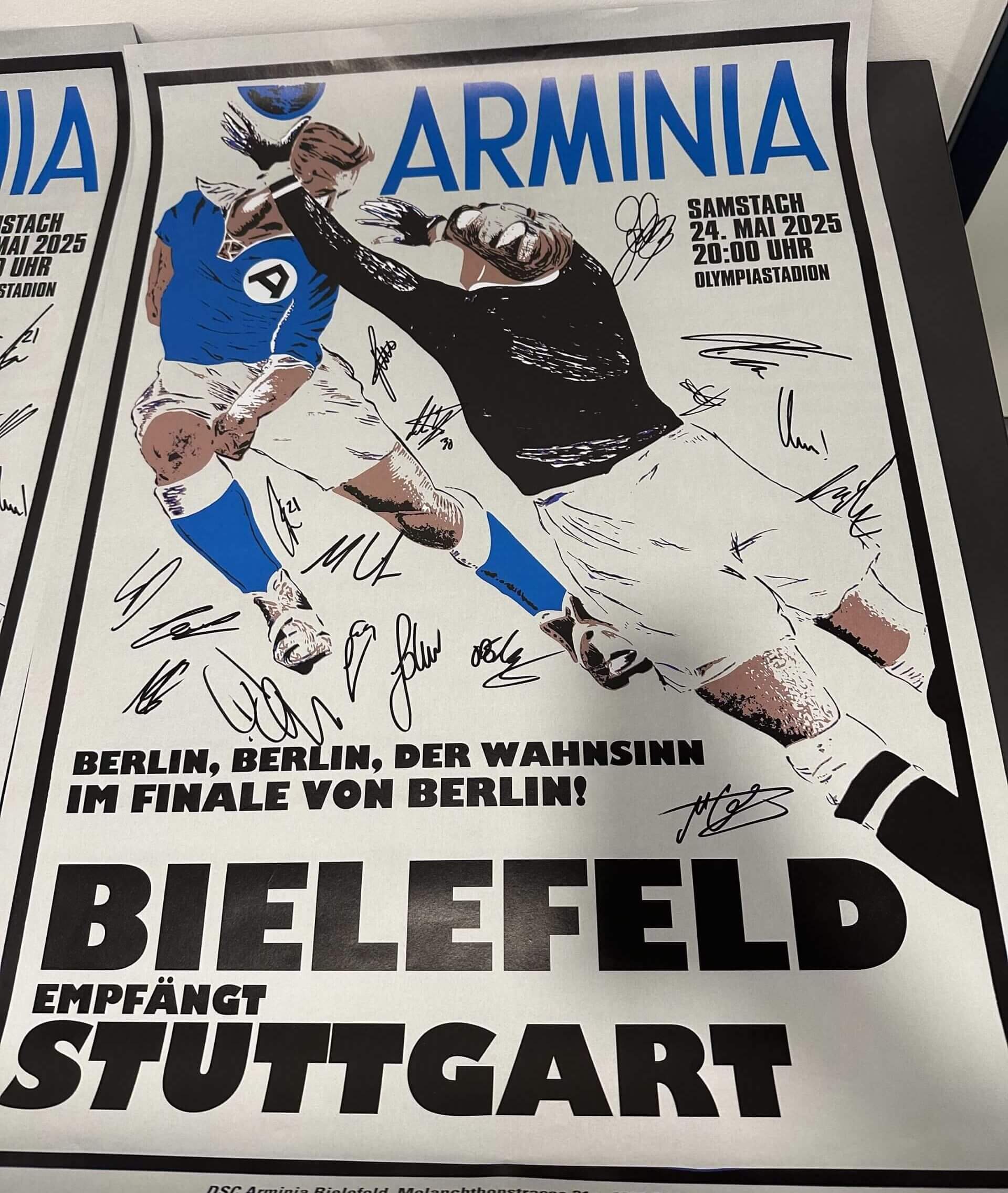 Mael Corboz et son équipe lors de la préparation de la finale