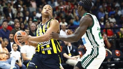 Devon Hall et le Fener en finale de l’Euroligue.
